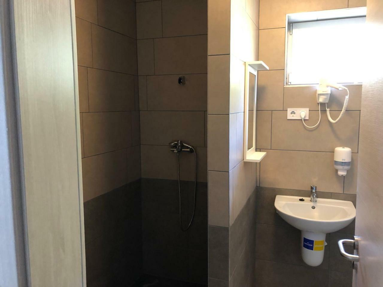Juno Apartman Vendeghaz Miszkolc Zewnętrze zdjęcie